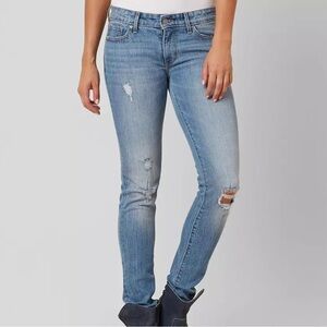 Levi's 711 Skinny Mid Rise Slim through Hip and Thigh Jeans